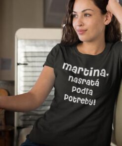 Vtipné tričko nasratá podľa potreby s ľubovoľným menom